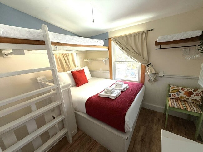 Photo - 54 Center St Unit 1