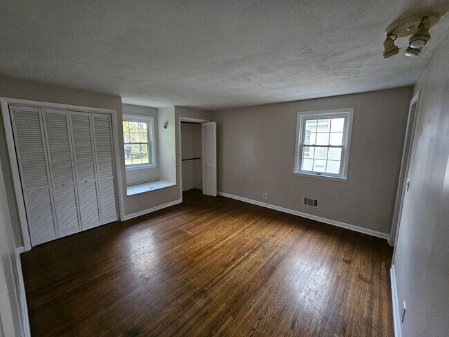 Photo - 71 Medfield Dr