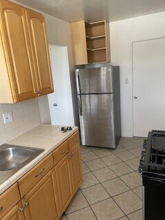 Photo - 811 Broadway St