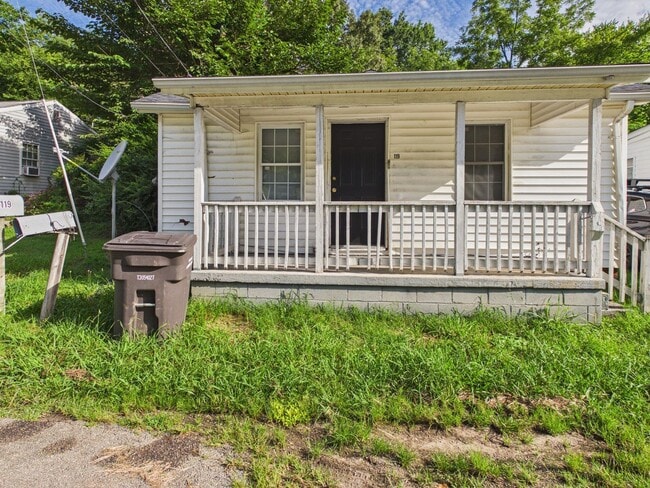 Photo - 119 Railroad St