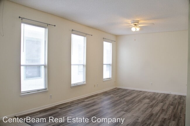 Photo - 2743-2749 Vernon Terrace