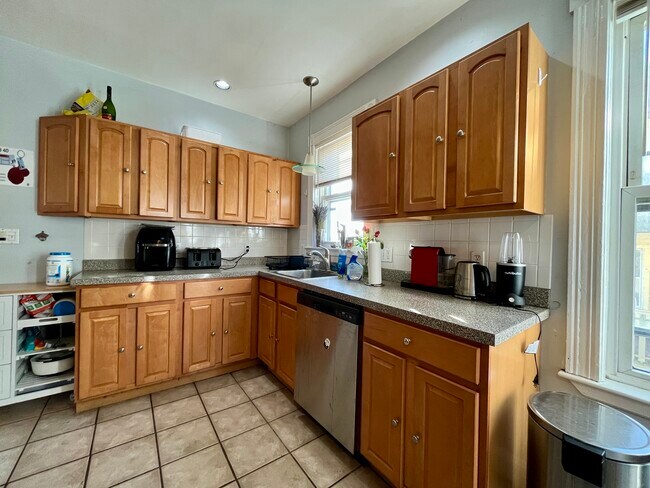 Photo - 83 Wensley St Unit 3