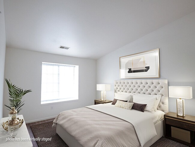 The Principal Bedroom - River Oaks