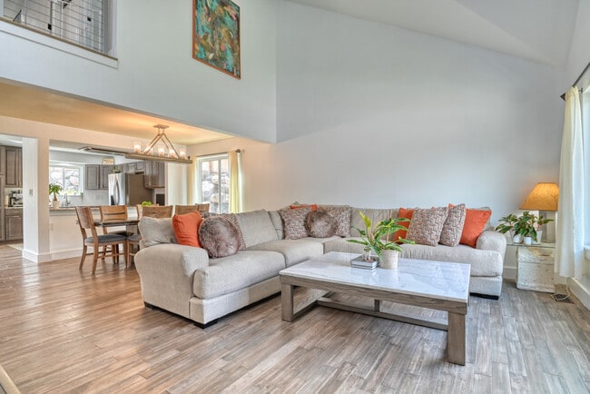 Photo - 4265 Broadmoor Bluffs Dr