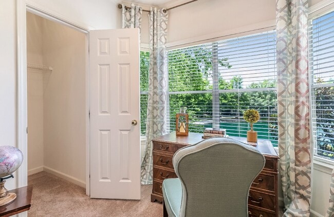 Photo - Lakes of Chateau Estates North