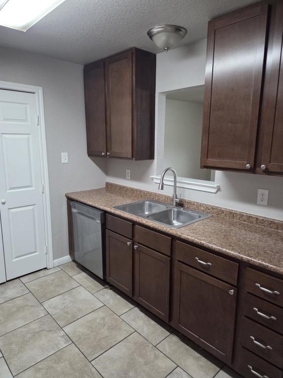 Photo - 305 Shirley Dr