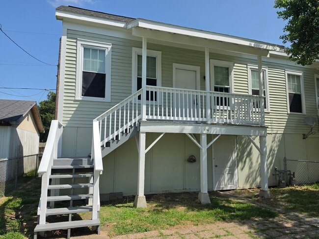 Building Photo - 3716 Avenue O