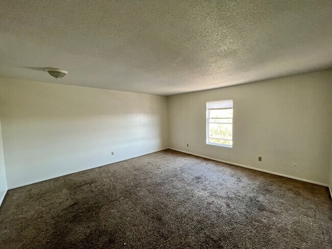 Hillcrest Apartments