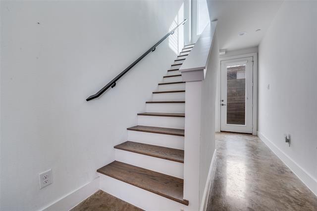 Photo - 2317 Moser Ave Unit 106