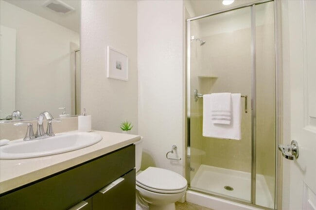 Photo - 890 White Moonstone Loop