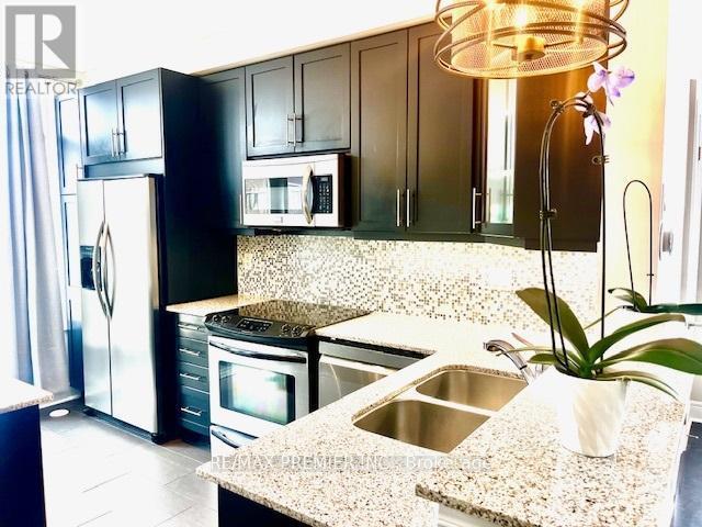 Photo - 835A Oxford St