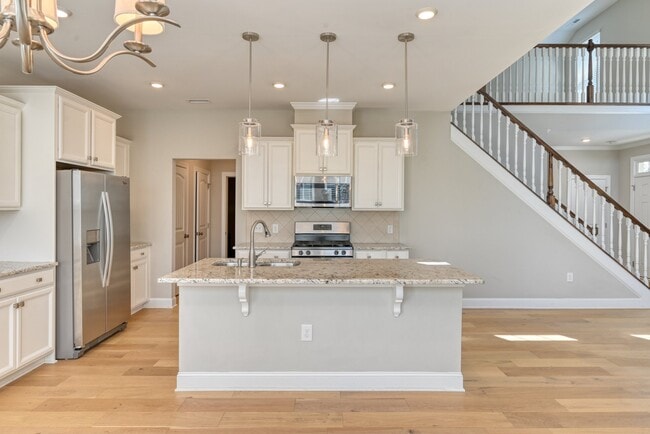 Photo - 335 Acorn Hollow Pl