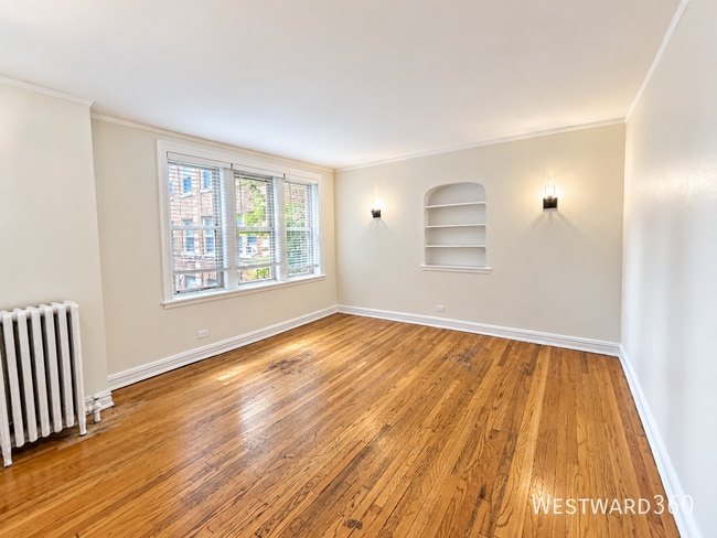 Photo - 1626 W Sherwin Ave Unit 1N