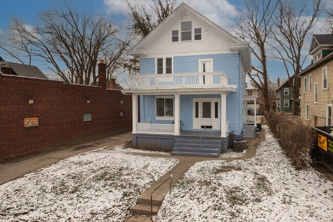 Photo - 1221 California Ave Unit 2