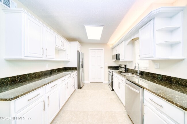 Photo - 2517 Palm Ave