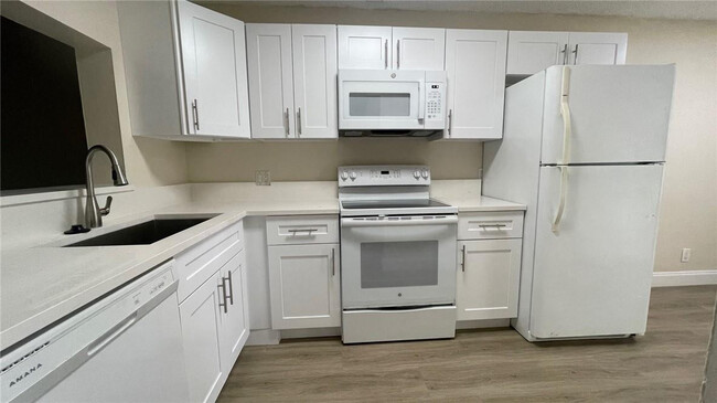 Building Photo - 1439 NW 94th Way Unit 1439