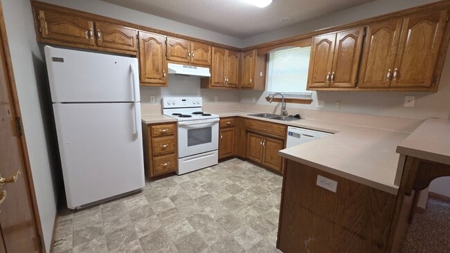 3526-3528 NW 70th St