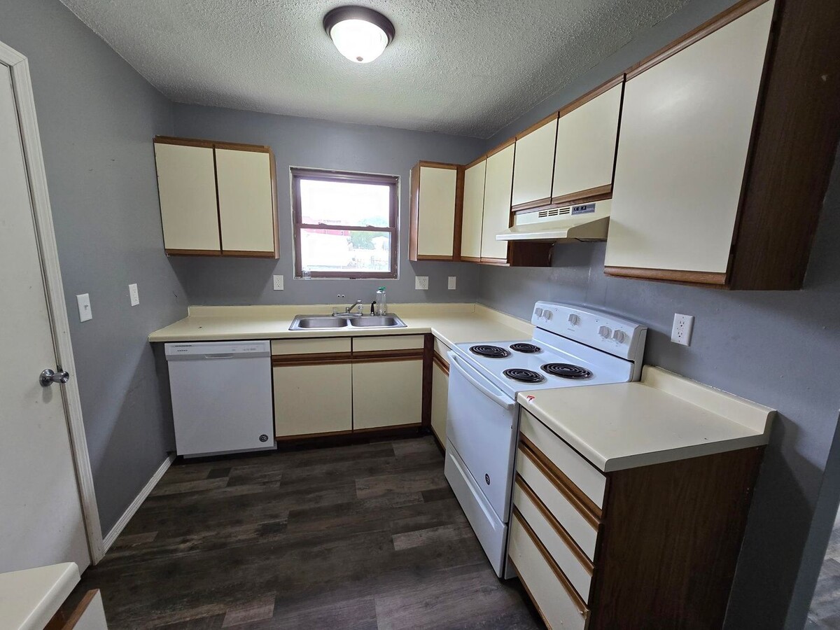 Photo - 1201 W White St Unit A