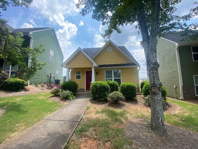 Building Photo - BRIDGEWATER HOME - PRE-LEASING FOR AUGUST ...