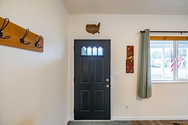 Photo - 365 S 15th St