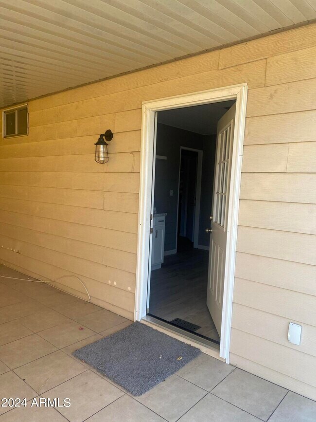 Photo - 120 N Val Vista Dr