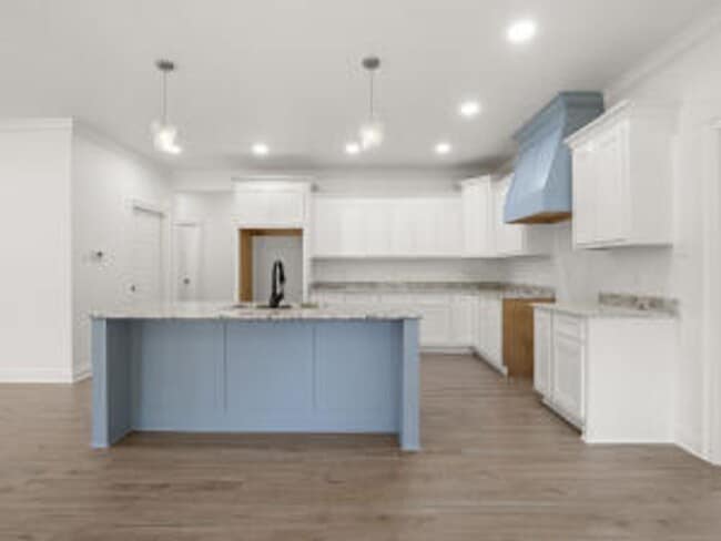 Photo - 1281 Miller St