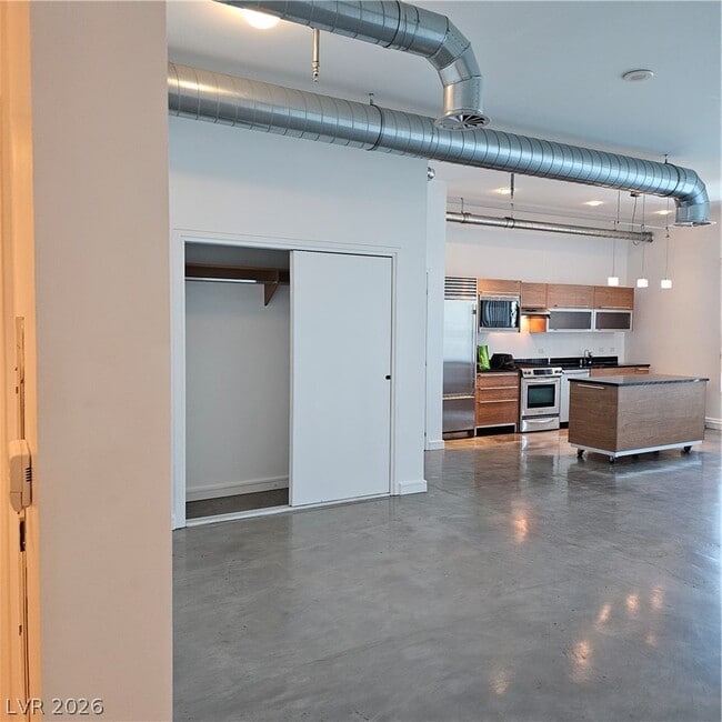 Photo - 200 Hoover Ave Unidad 1402