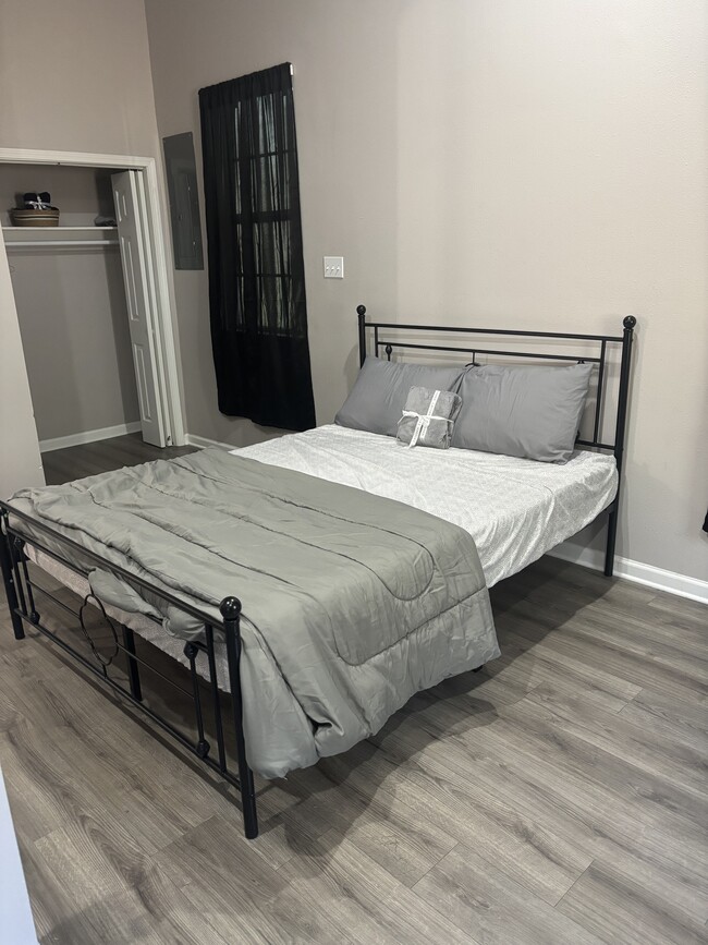 Building Photo - 2528 Martin Luther King Jr Blvd