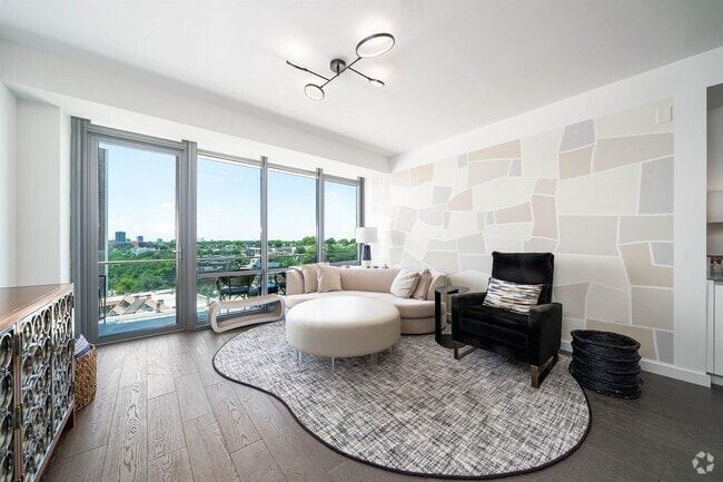 Building Photo - 320 Adolphus Ave Unit 705 Rental
