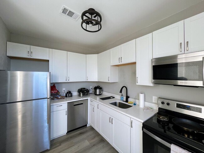 Photo - 3227 Dawson St Unidad 2