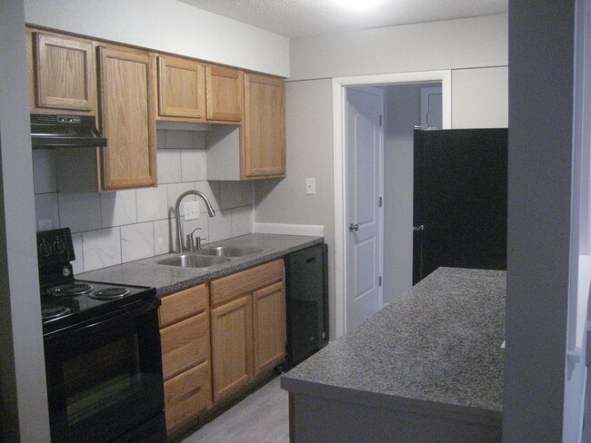 Kitchen - 501 Jones Ferry Road Apartment Unit J8