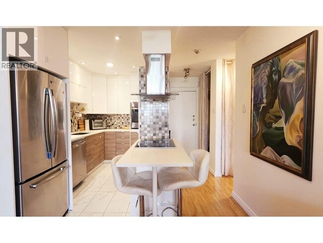 1350 Comox St Unit 211