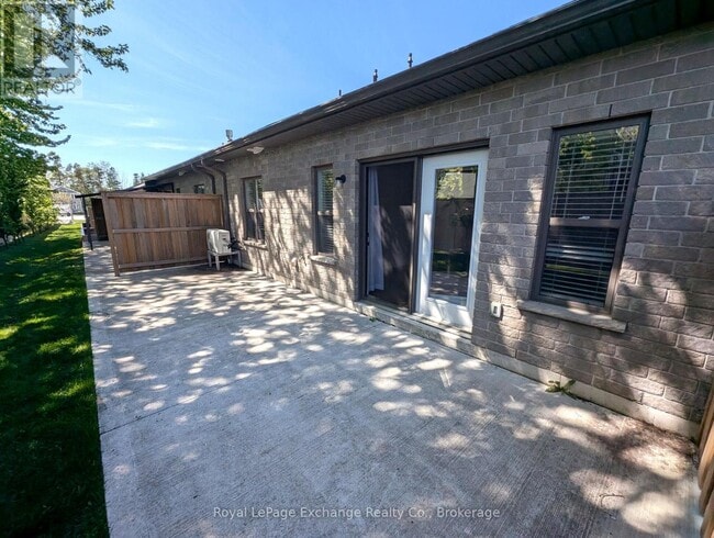 Photo - 775 Campbell Ave