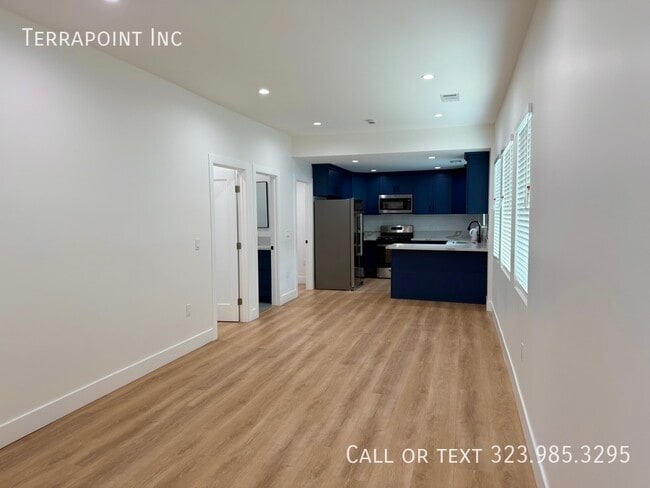 Photo - 678 E 45th St