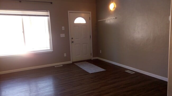 Photo - 320 E Victor Cir Unit D