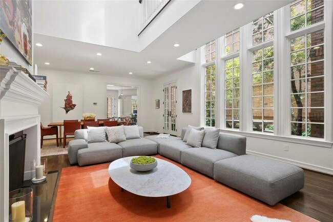 Photo - 3514 N Fitzhugh Ave