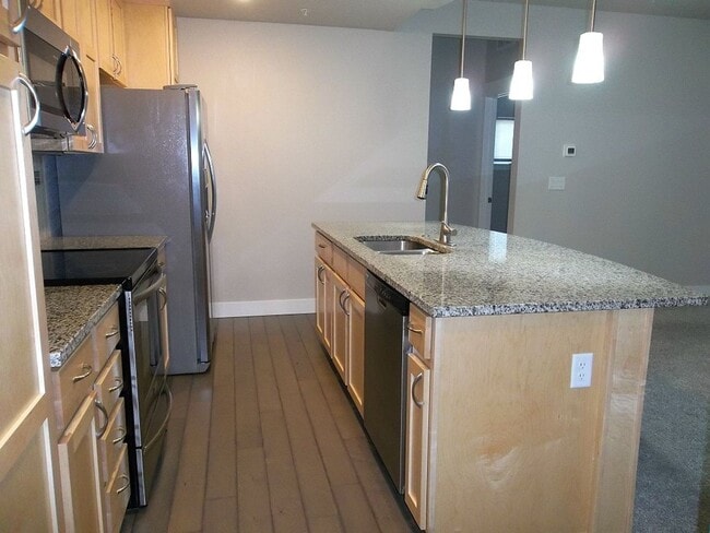 Photo - Secure, Stylish & Convenient – 2 Bed Condo in Loveland