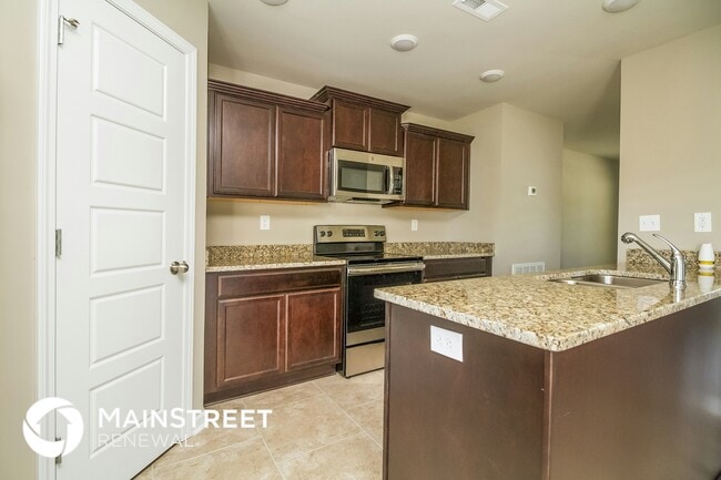 Photo - 724 Hollandale Rd