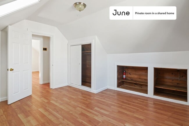 Photo - Room in Shared 6 bed/2 bath home Unit F