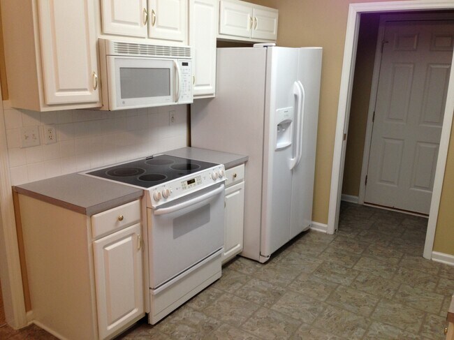 Photo - 8349 Waltham Rd