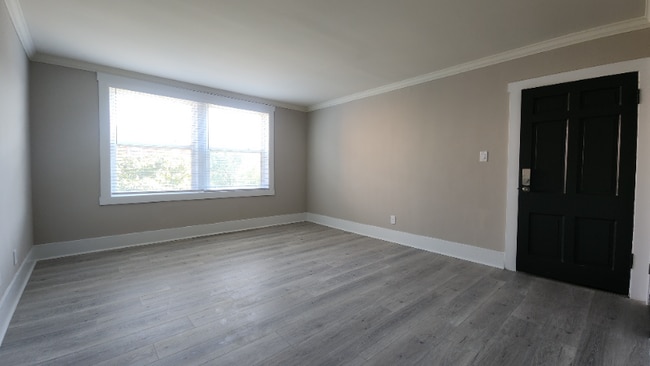 Photo - 803 Westwood Dr