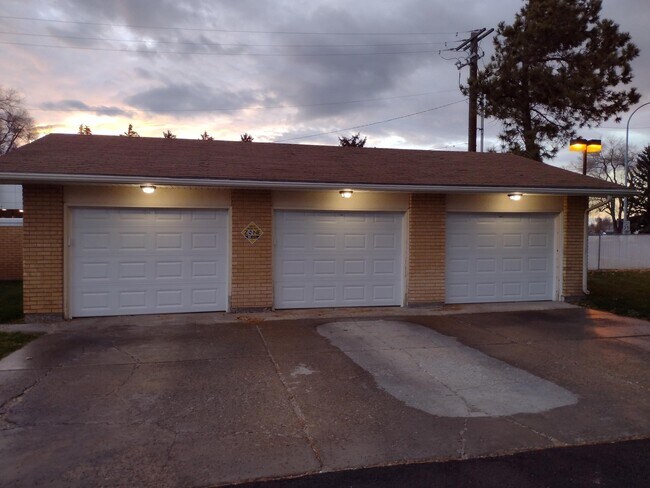 Photo - 875 first st.-#875 Unit #875