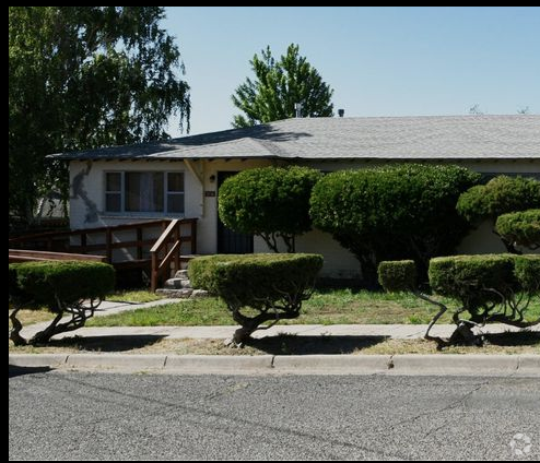 Building Photo - 22nd Street Duplex Rental