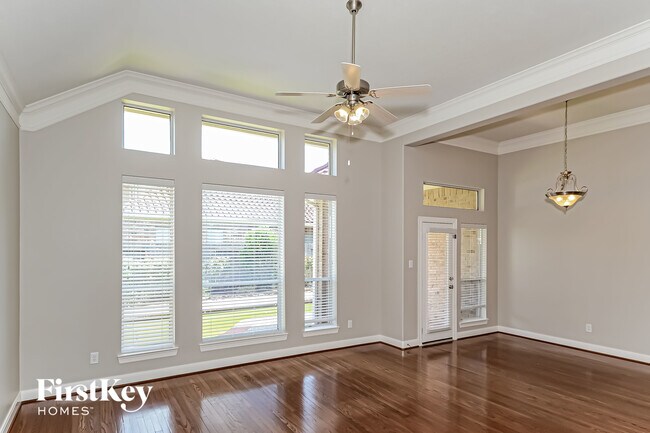 Photo - 5 Peach Tree Ct