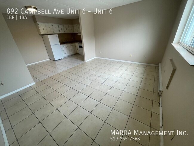 Photo - SPACIOUS 1 BED/1BATH APARTMENT AT COLLEGE AND CAMPBELL! + HYDRO! Unit 6