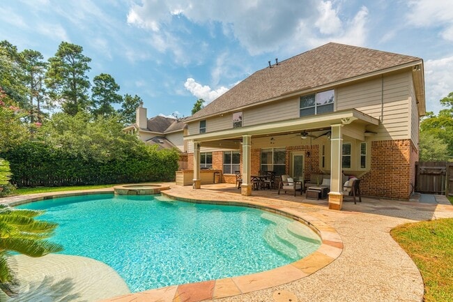 7 Stickley Ct