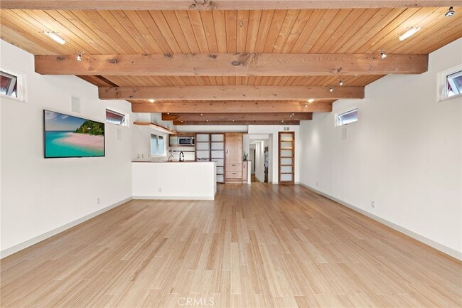 Building Photo - 1623 W Balboa Blvd Rental