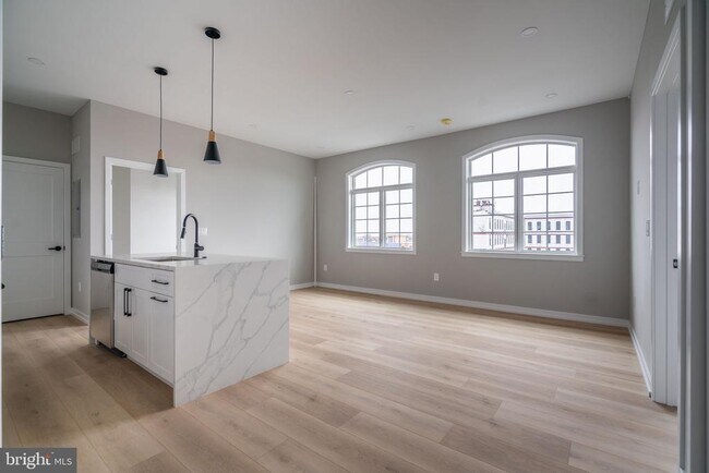 Photo - 2401 Washington Ave Unit 5D