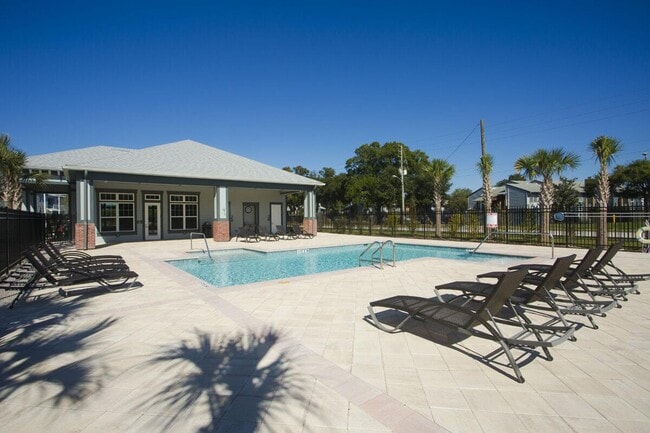 Photo - The Edge at Brandon