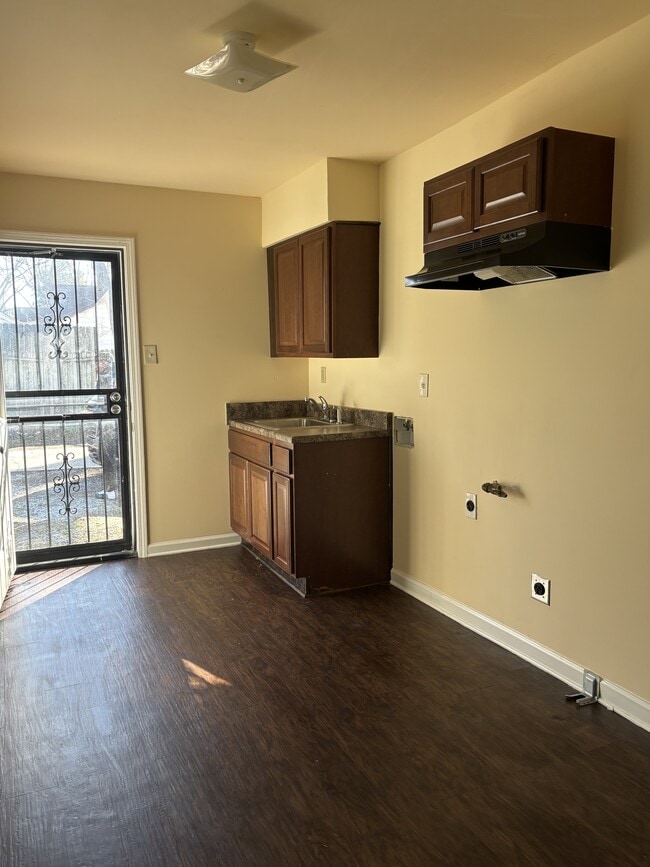 Photo - 2413 Deadrick Ave